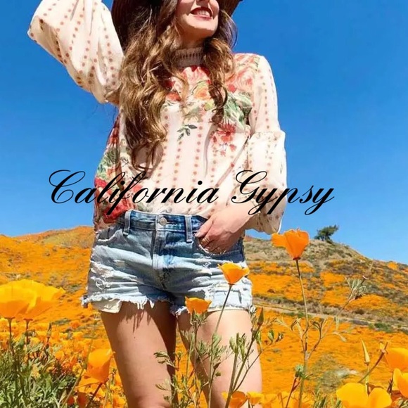 Floral Blouse - Picture 9 of 16